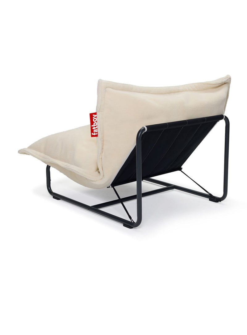 Structure en acier de précision avec tissu tendu et tiges flexibles pour maintenir votre pouf parfaitement en place et confortable.