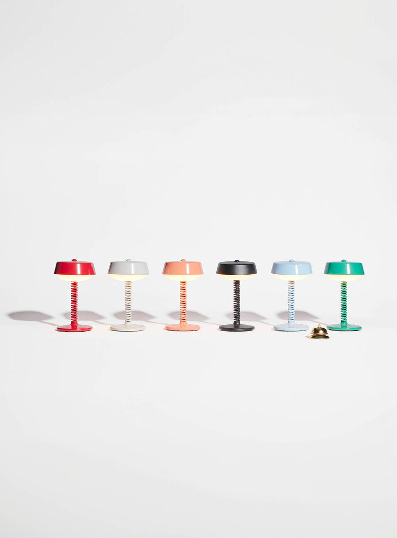 Lampe Bellboy Fatboy : lumière portable avec batterie rechargeable, parfaite pour un usage polyvalent dans les maisons canadiennes.