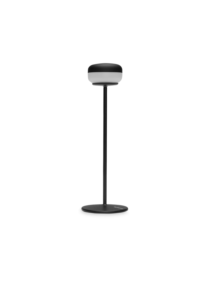 Lampe de table Cheerio anthracite Fatboy : lampe LED sans fil et rechargeable, en métal robuste, idéale pour intérieur et extérieur au Canada.