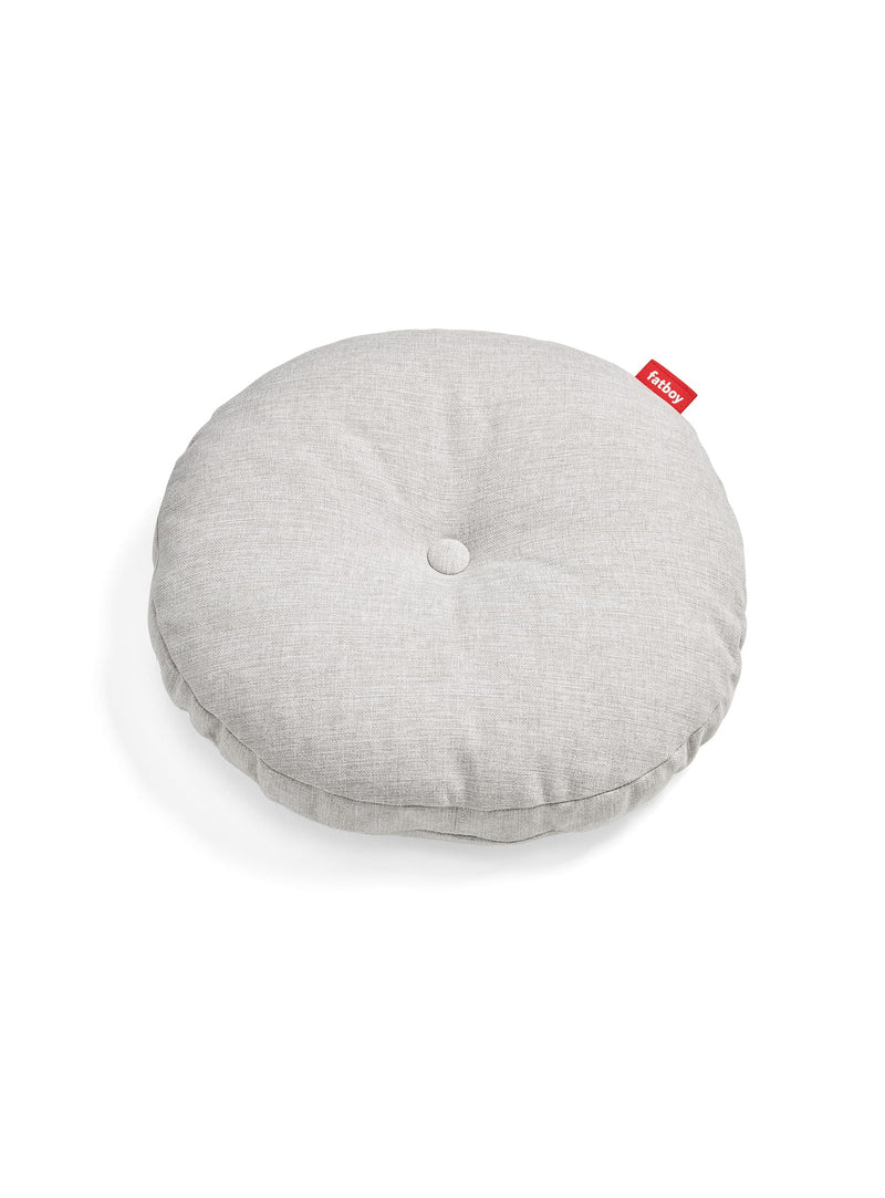 Circle Pillow de Fatboy en gris brume : coussin rond résistant aux intempéries, parfait pour patios et piscines. Confort et style pour extérieurs canadiens.