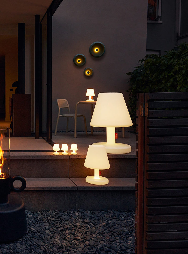 Edison The Petit et Mini de Fatboy : éclairage sans fil, réglable, chic et résistant, pour tous les espaces intérieurs ou extérieurs au Canada.
