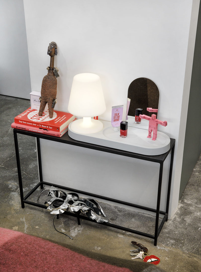 Ensemble Edison The Petit + The Residence : étagère pratique avec miroir, idéale pour éclairer et organiser vos clés et accessoires au Canada.