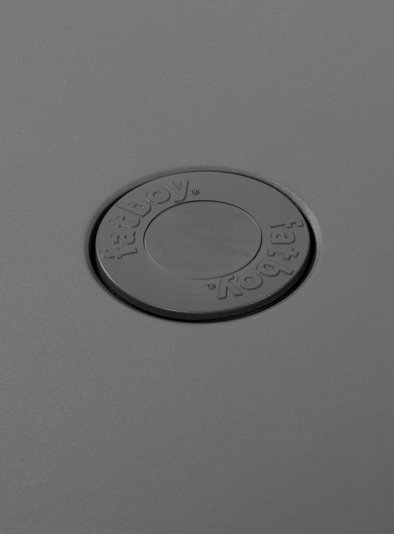 Aluminium anthracite pour table Toní de Fatboy. Certifié UL 4041 sur la sécurité des meubles d&