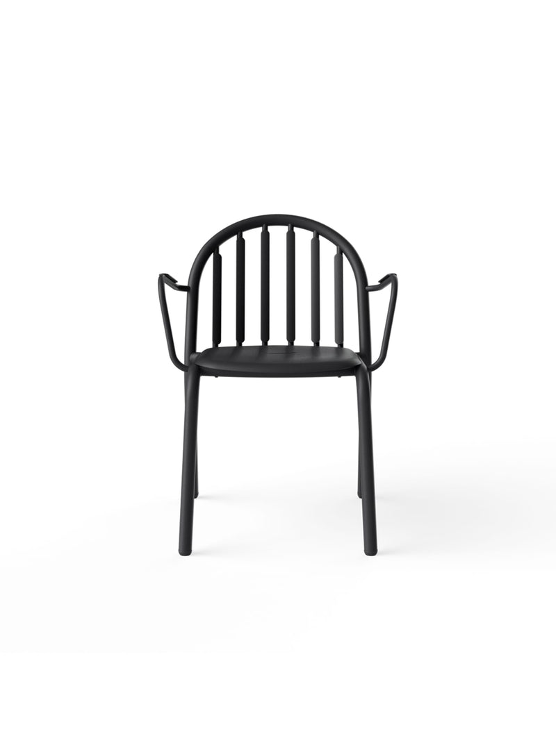 Fatboy Fred avec accoudoirs – chaise d’extérieur confortable en aluminium, résistante aux UV, conçue pour jardins et patios au Canada.