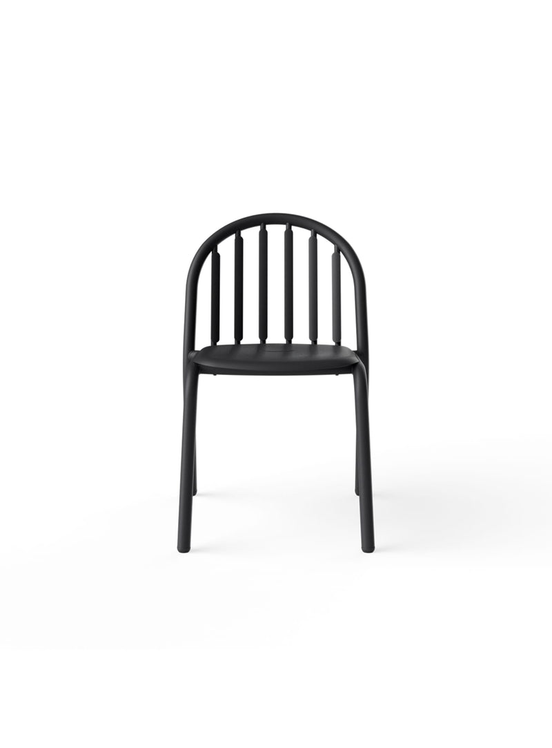 Chaise Fred par Fatboy – chaise de jardin design en aluminium, résistante au soleil et à la pluie, idéale pour les espaces extérieurs au Canada.