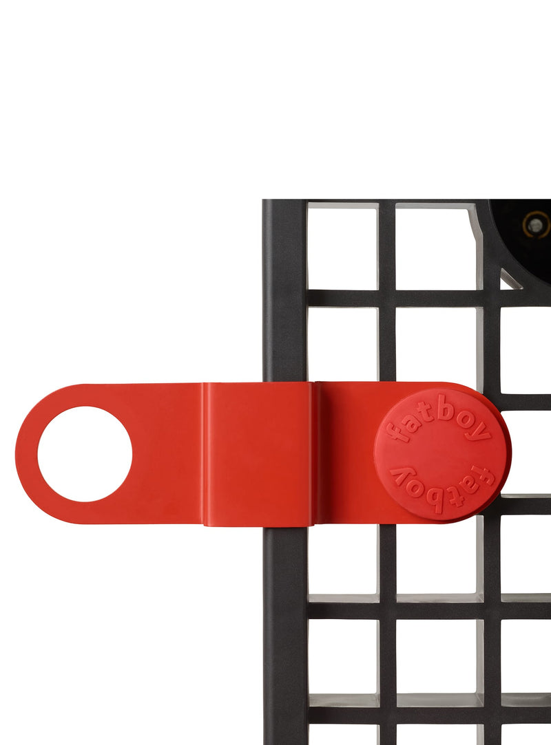 Paletti : élégance et résistance. Cadre en matériaux recyclés, dossier anti-corrosion, rembourrage waterproof, conçu pour beauté et durabilité.