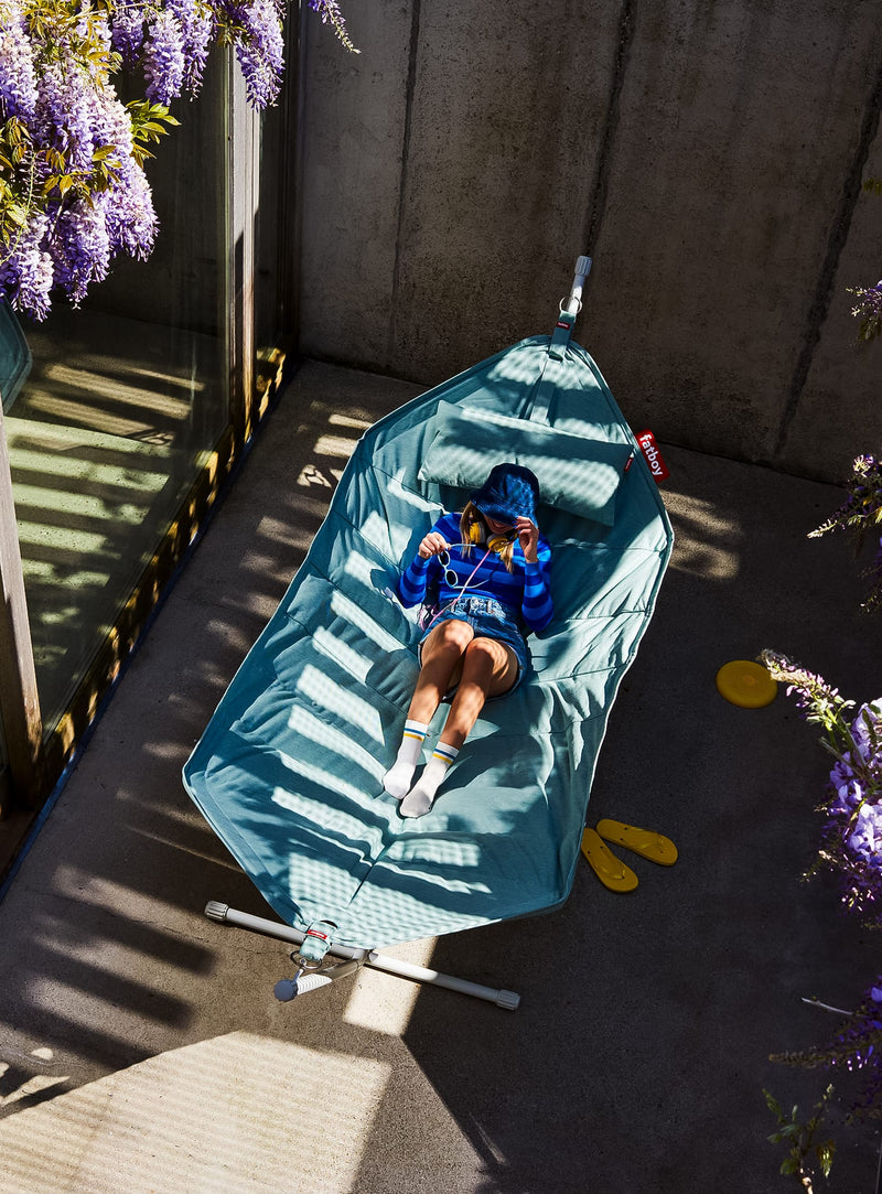 Fatboy Headdemock Superb : hamac haut de gamme avec tissu résistant aux intempéries et cadre acier, parfait pour les extérieurs canadiens.