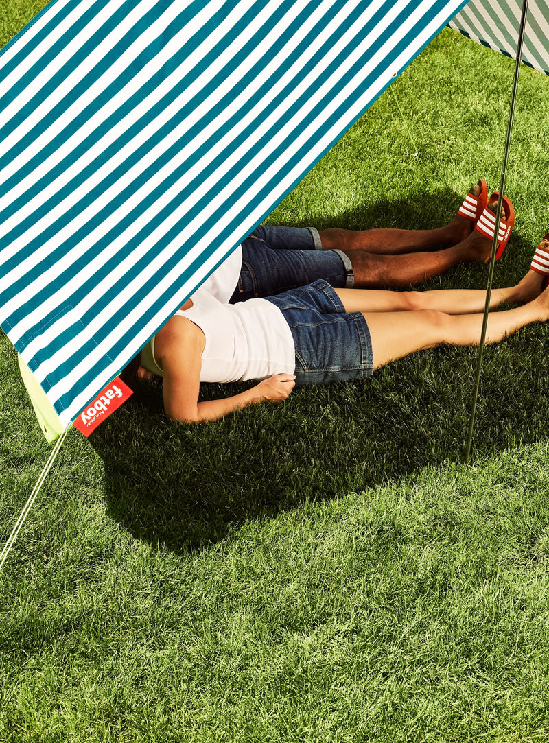 Fatboy Miasun : abri design pour les journées ensoleillées, portable et résistant pour une ombre instantanée au Canada.