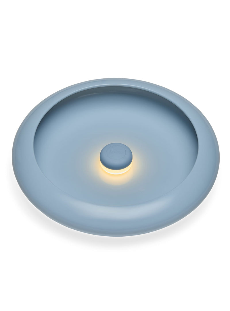 Lampe Oloha large jet blue de Fatboy : lampe LED magnétique rechargeable, polyvalente pour table ou mur, parfaite pour décor canadien.