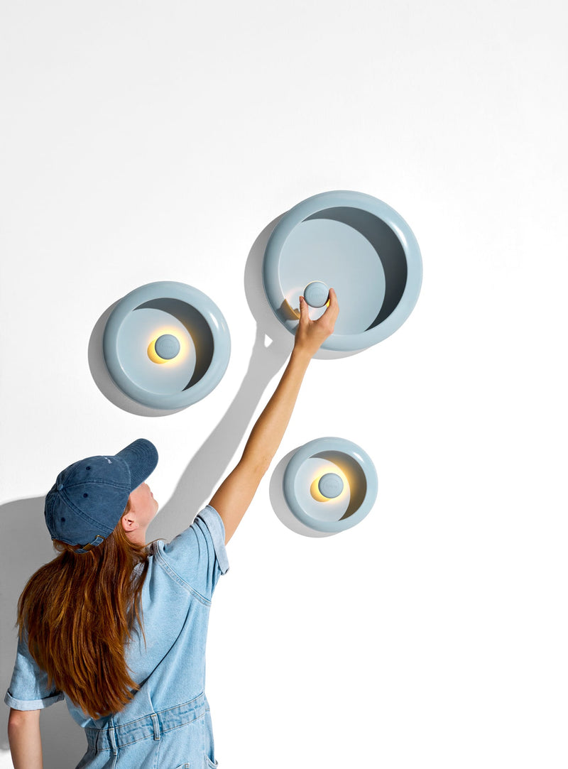 Oloha de Fatboy se décline en trio lumineux : des lampes LED rechargeables à intensité ajustable, idéales pour créer une ambiance sur un mur, une table ou un balcon au Canada.