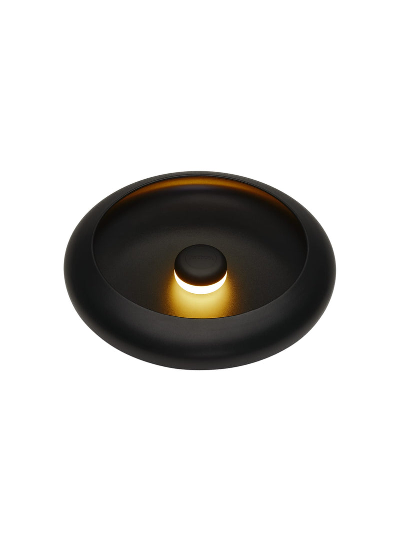 Lampe Oloha medium anthracite de Fatboy : lampe LED magnétique rechargeable, polyvalente pour table ou mur, parfaite pour décor canadien.