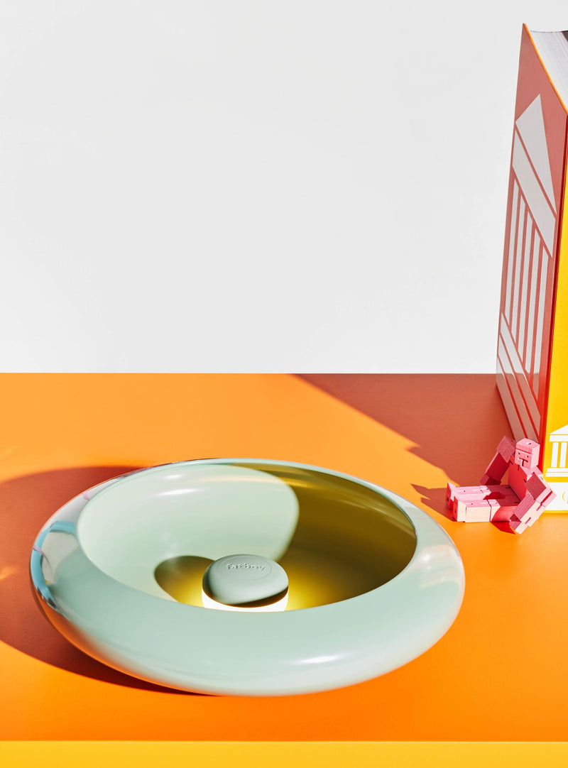 Oloha Fatboy : lampe murale ou de table LED, réglable et rechargeable, idéale pour une ambiance chaleureuse et stylée au Canada.