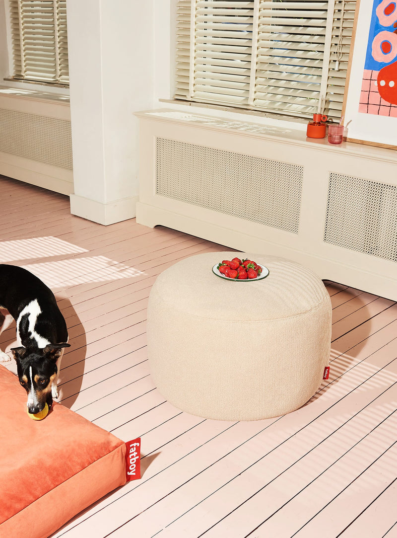 Fatboy Point Large Sherpa : repose-pieds antidérapant en sherpa, durable et élégant, idéal pour les maisons canadiennes.