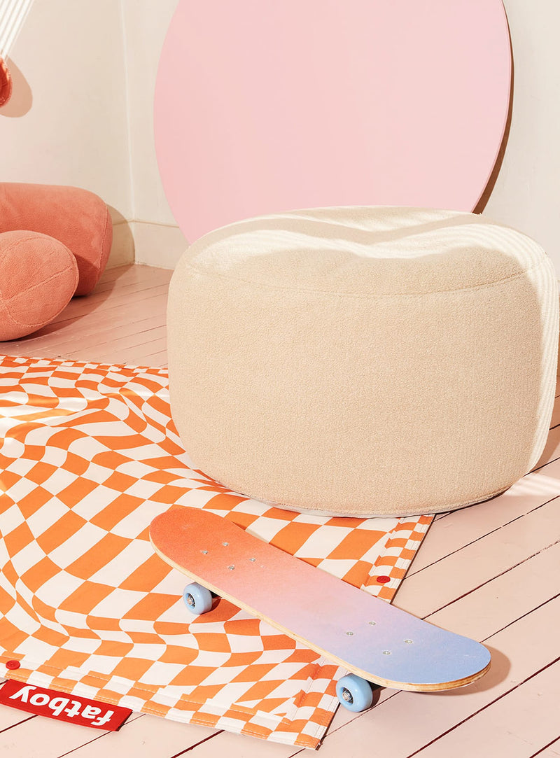 Ottoman Point Large Sherpa de Fatboy : pouf surdimensionné en tissu sherpa doux, parfait pour confort et style intérieur au Canada.