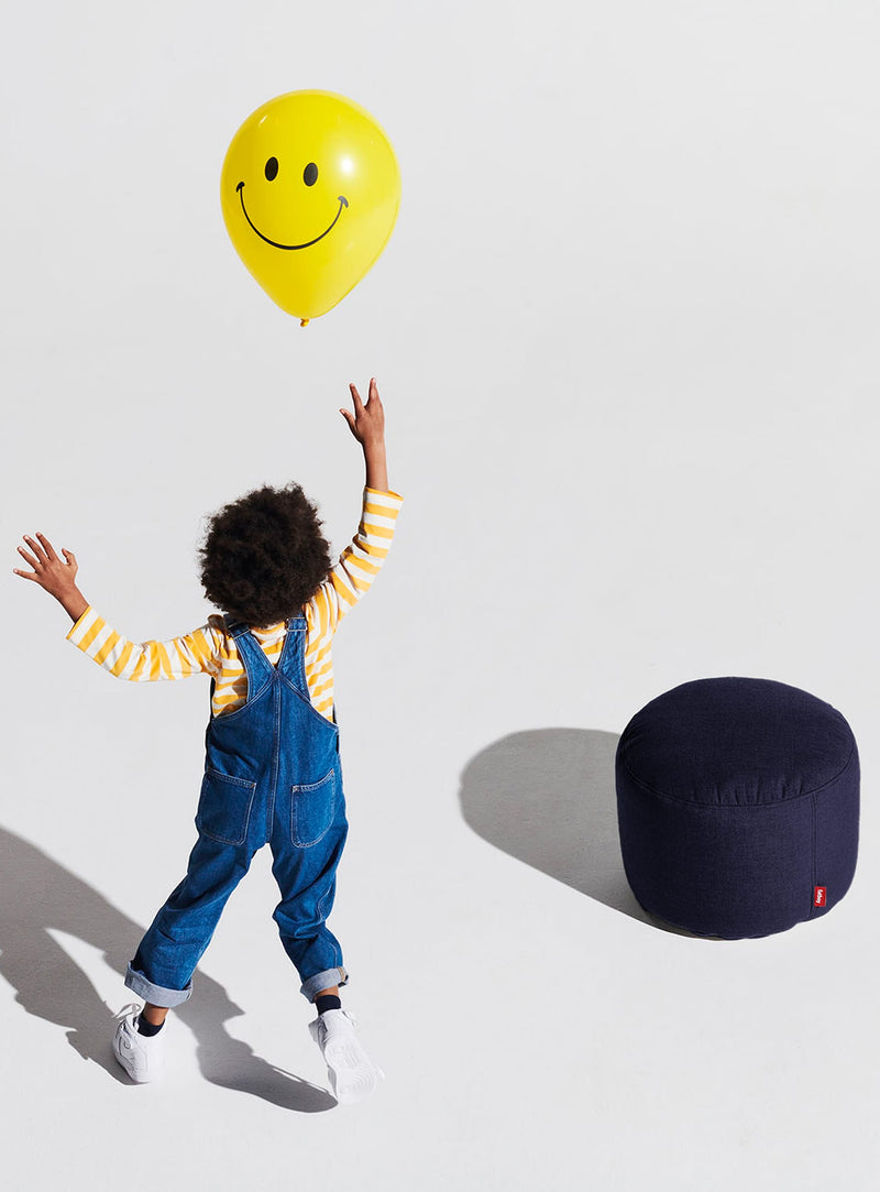 Point Olefin Fatboy : pouf rond polyvalent, résistant à la saleté et facile à nettoyer, parfait pour les maisons canadiennes.