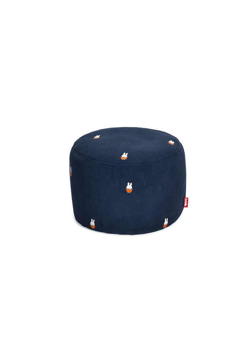 Pouf Point Cord x Miffy de Fatboy, ajoutant confort et design hollandais à un intérieur contemporain.