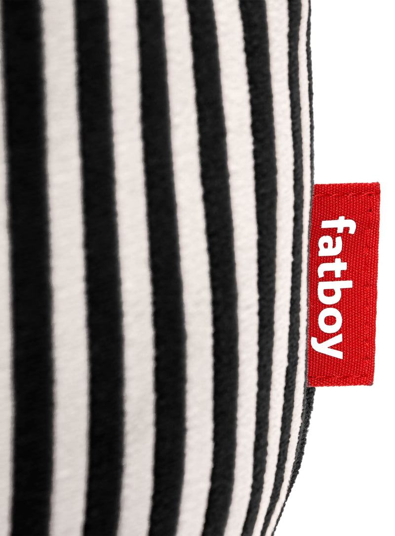 Gros plan du tissu éponge rayé Black Cream de l&