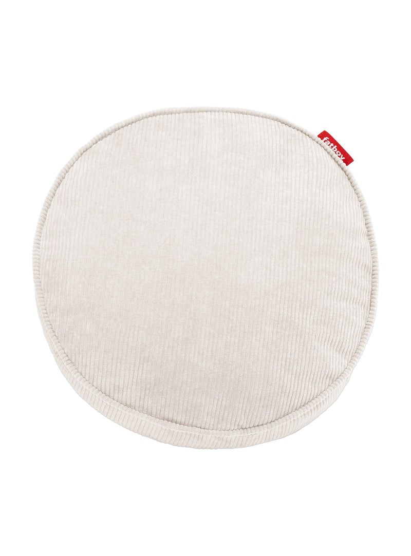 Fatboy Cord Pillow blanc crème en polyester recyclé : coussin décoratif en velours côtelé, durable, élégant et parfait pour les maisons canadiennes.