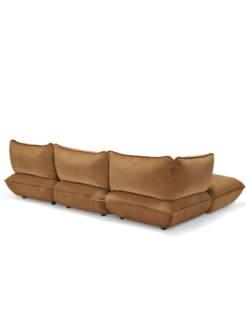 Fatboy Sumo Sectional Sofa 4 places Velvet couleur Amande grand sofa d’angle modulaire en velours recyclé confortable et résistant.