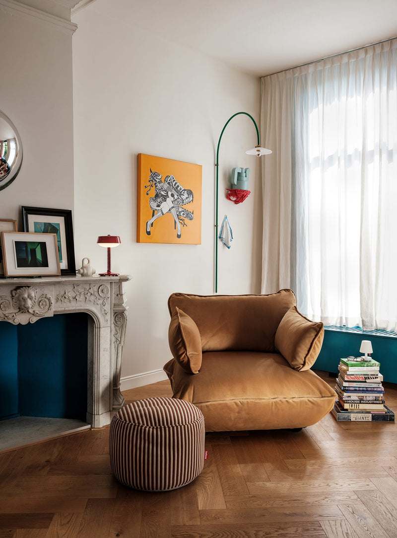 Loveseat Fatboy Sumo Velvet en tissu velours recyclé élégant sofa modulaire durable pour salon moderne.