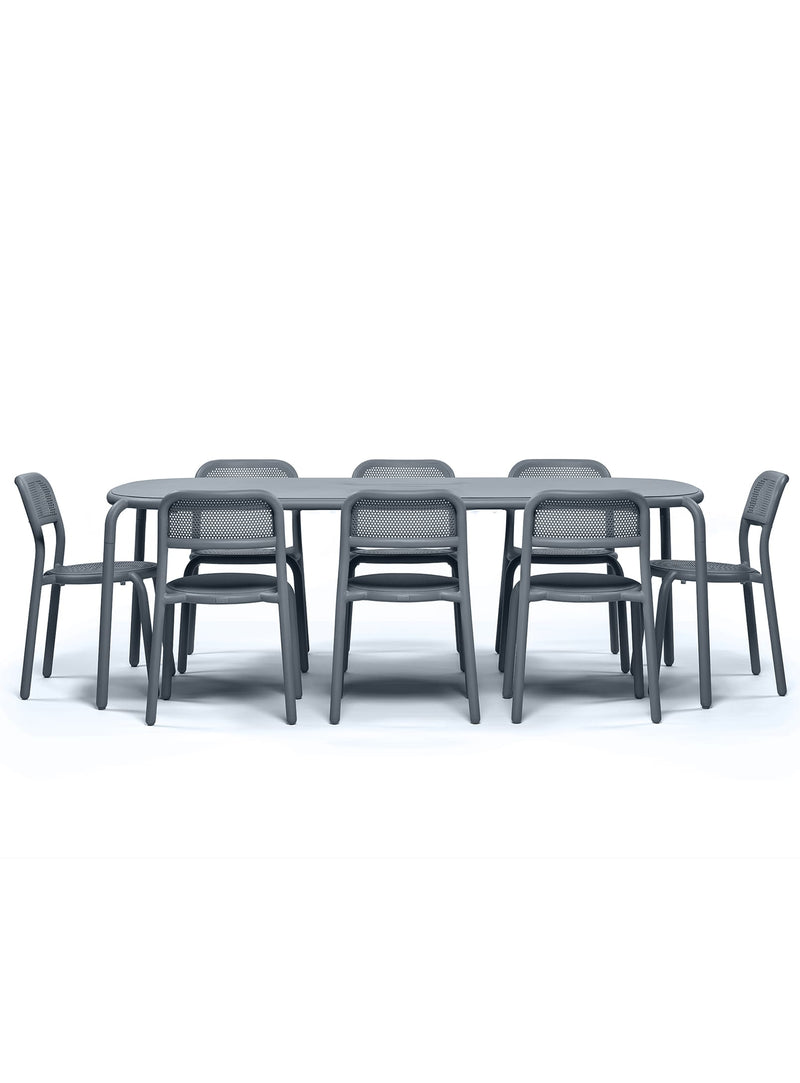 Ensemble repas extérieur Toní 8 places en gris elephant par Fatboy — table Tablo et huit chaises en aluminium pour cour-arrière, jardin ou terrasse.