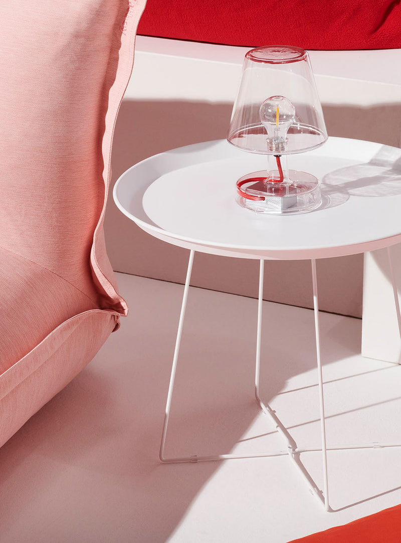 Lampe Transloetje Fatboy : abat-jour translucide et rechargeable, parfaite pour une ambiance lumineuse élégante au Canada.