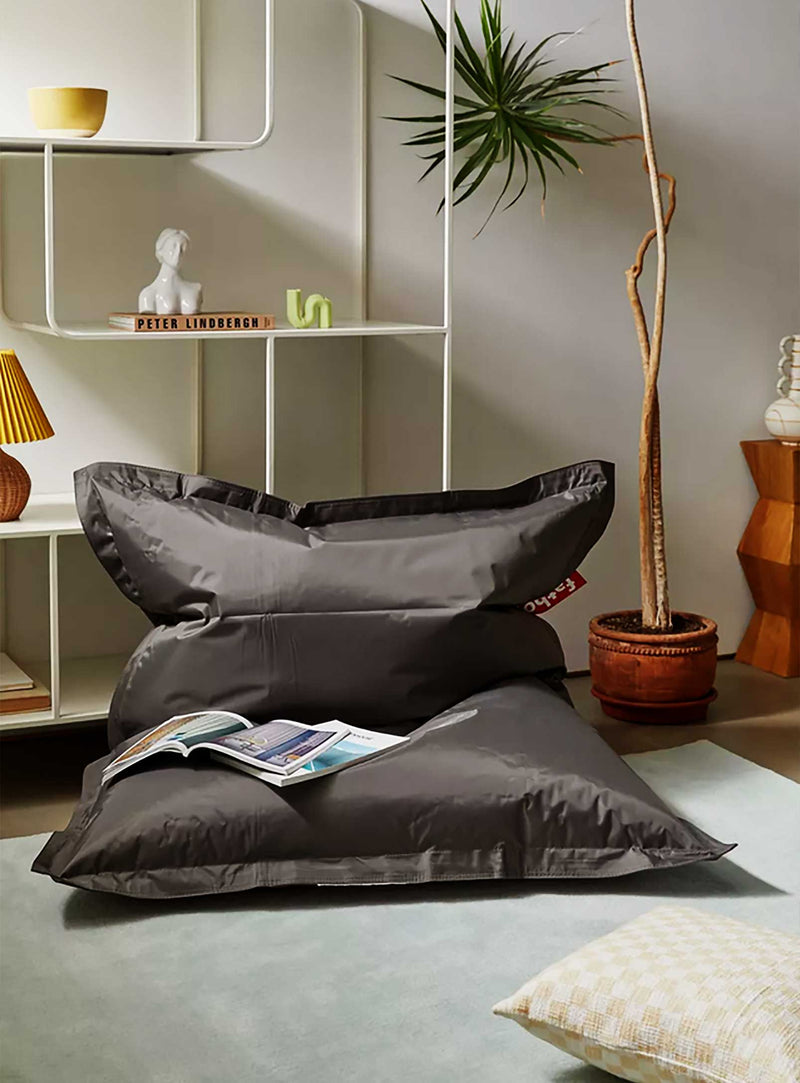 En 1998, le designer finlandais Jukka Setälä a conçu un pouf unique au monde - Original. Plus de 20 ans plus tard, Fatboy a créé une version Slim de l&