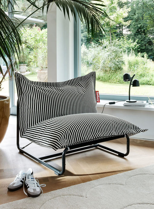 Donnez un nouveau rôle à votre pouf Fatboy grâce au Beanbase, qui ajoute soutien, stabilité et confort détente.