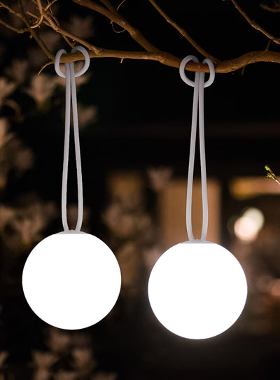 Ensemble de 2 Bolleke de Fatboy, lampes LED portables et rechargeables, parfaites pour éclairer vos espaces intérieurs et extérieurs au Canada.