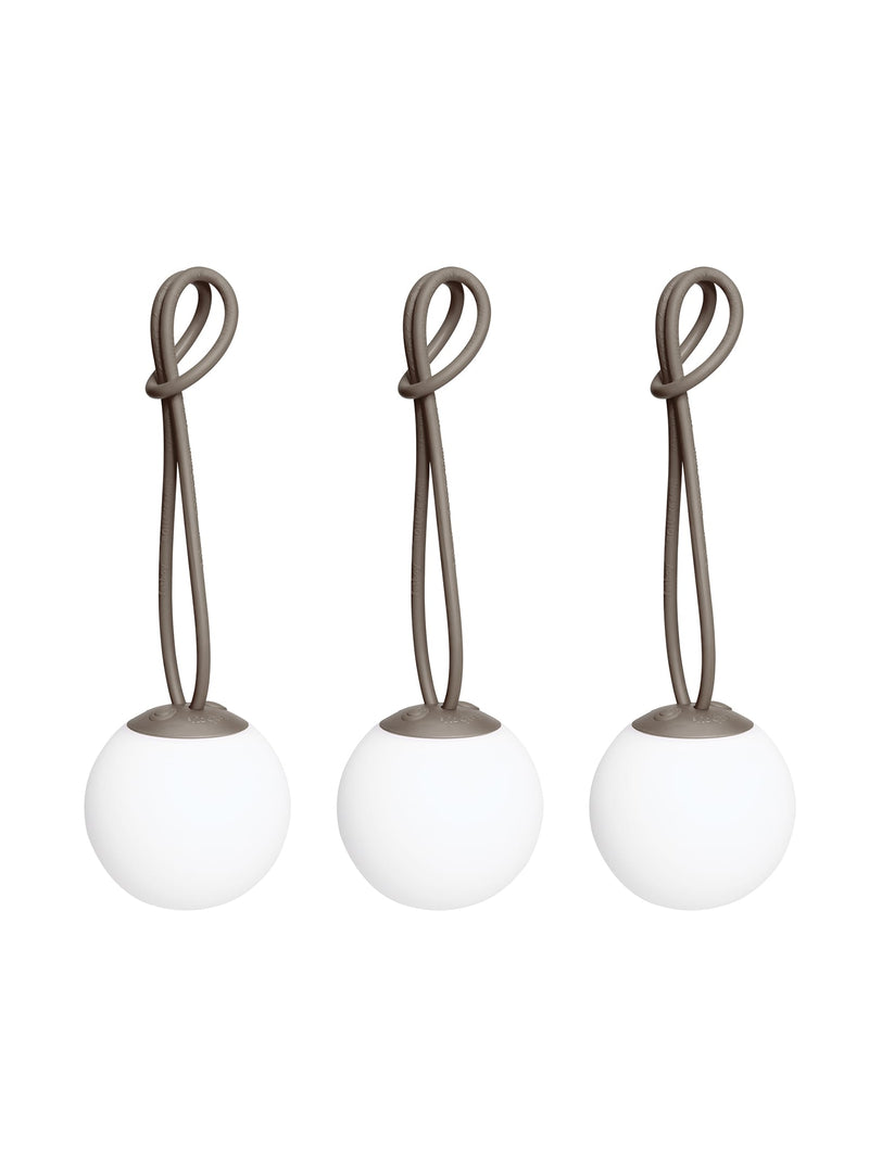 Lampe Bolleke Mini taupe par Fatboy – LED sans fil, rechargeable et suspendue pour une ambiance chaleureuse, dedans comme dehors.