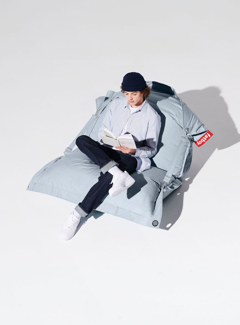 Pouf Fatboy Buggle-Up Olefin : résistant, anti-UV, transformable pour détente solo ou duo, idéal pour patio et jardin.