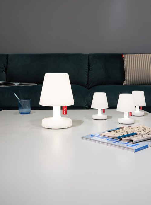 Ensemble Edison The Petit 2.0 + Edison The Mini : lampes LED sans fil, intérieures et extérieures, parfaites pour tous espaces.