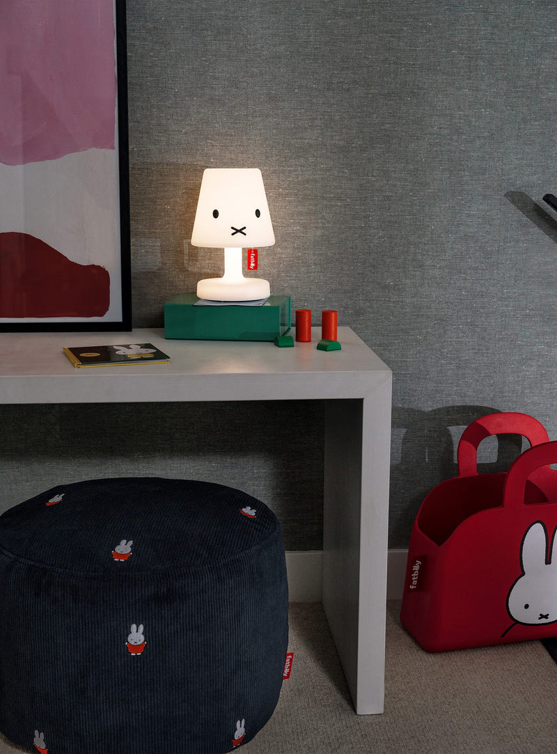 Edison x Miffy combine design ludique et lumière douce dans une lampe compacte et dimmable pour tous les espaces