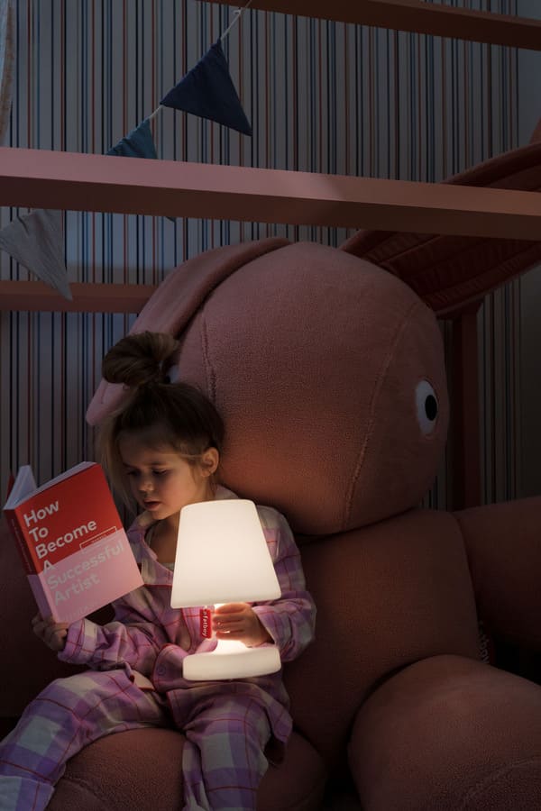 Découvrez la collection d'éclairage moderne de Fatboy : simple, moderne, atmosphérique. Iconiques et multifonctionnelles, grandes ou petites, les lampes LED sont conçues pour l'intérieur et l'extérieur.