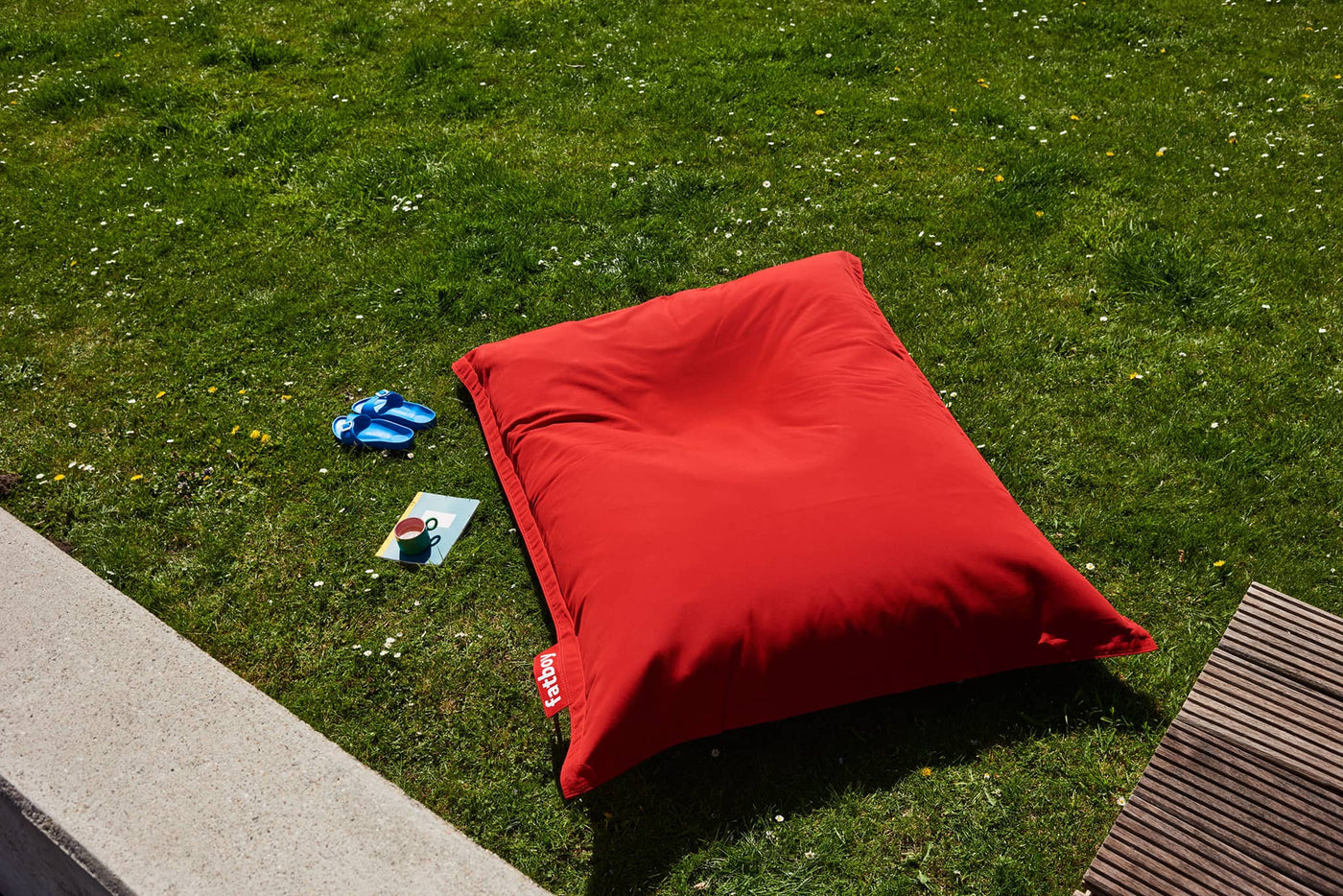 Fatboy Slim Olefin : Pouf d'extérieur résistants aux UV, à l'eau et à la saleté avec couleur vibrante et durable, facile à nettoyer pour une relaxation sans souci. Plus mince que l'Original.