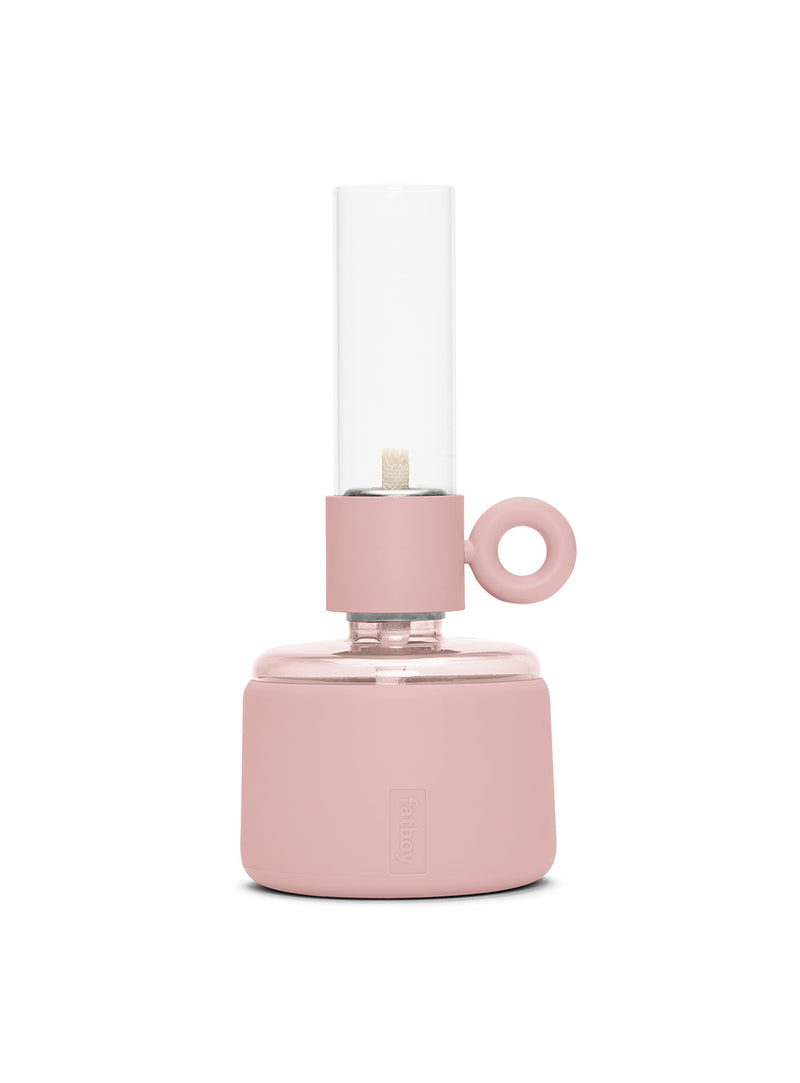 Lampe à huile Flamtastique XS soft pink avec fini en silicone mat, lampe de table moderne en verre borosilicaté pour intérieur et extérieur.