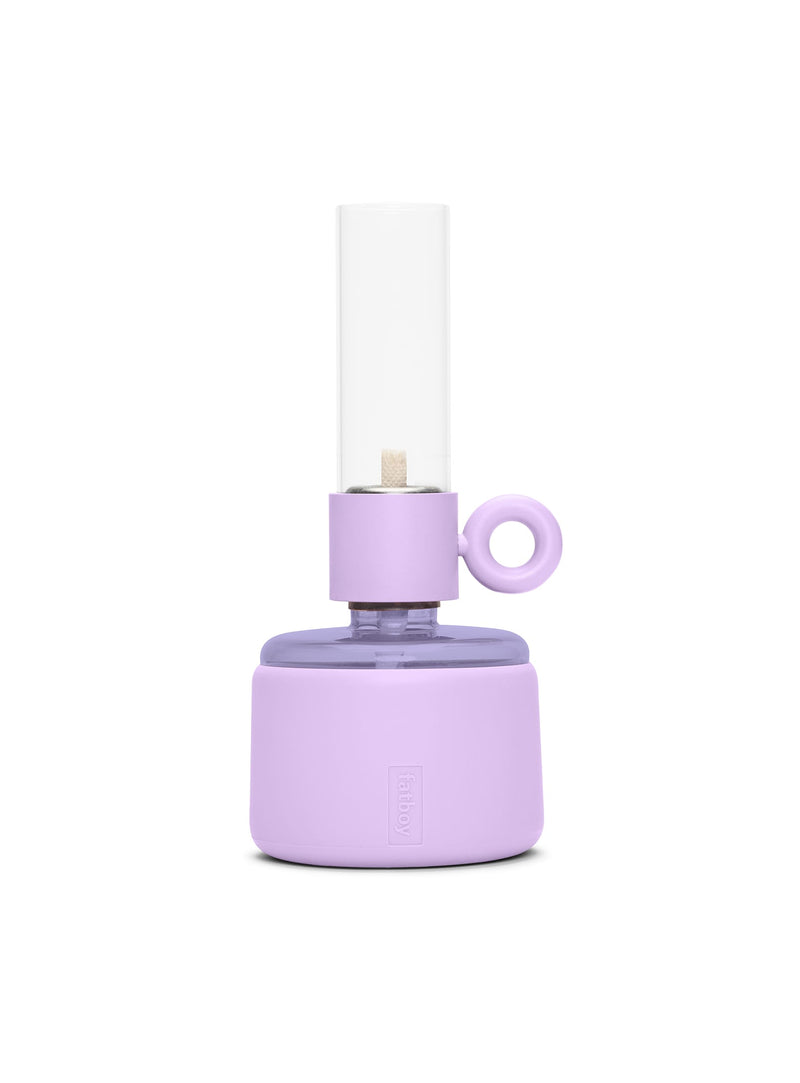 Lampe à huile Flamtastique XS lilas de Fatboy : design moderne en verre borosilicate et silicone, idéale pour créer une ambiance chaleureuse au Canada.