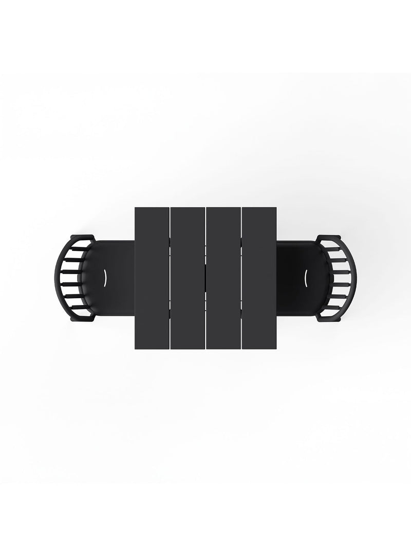 Fred’s Square Bistreau se plie rapidement et se range sans effort dans les petits espaces.