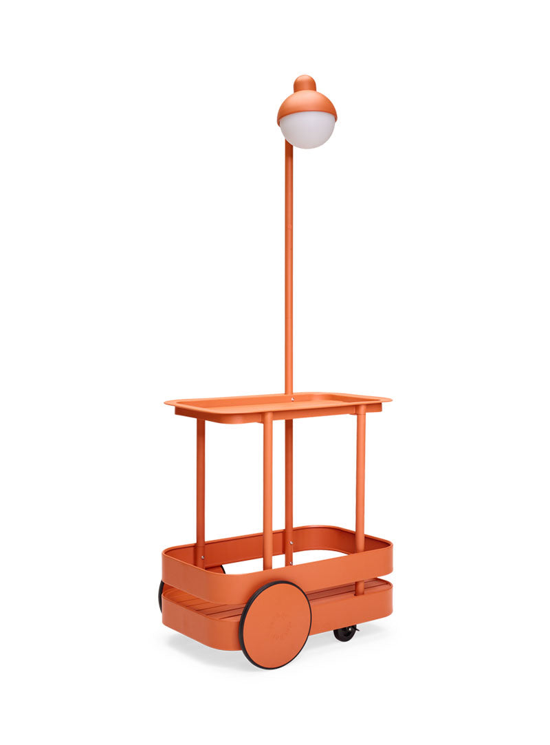 Jolly Trolley par Fatboy, chariot de bar avec lumière, utilisation intérieure et extérieure, tangerine