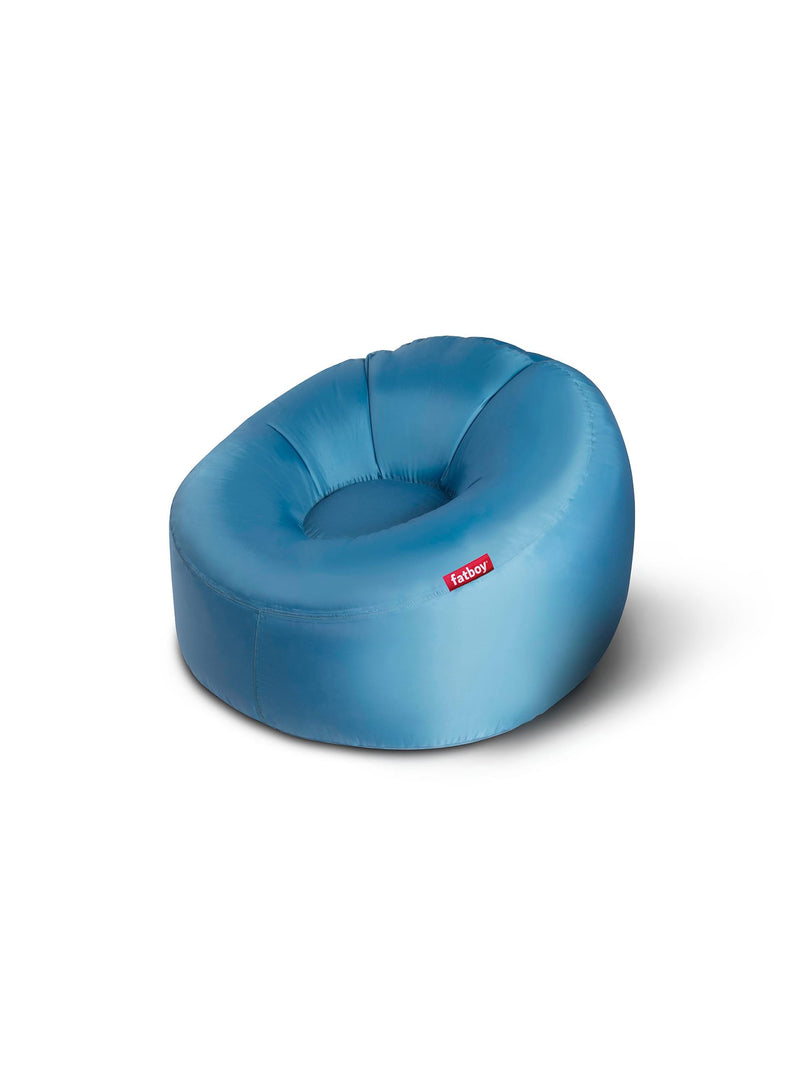 Fatboy Lamzac O en bleu ciel : chaise gonflable, résistante aux UV, idéale pour la plage, le camping, en festival ou les activités extérieures au Canada.