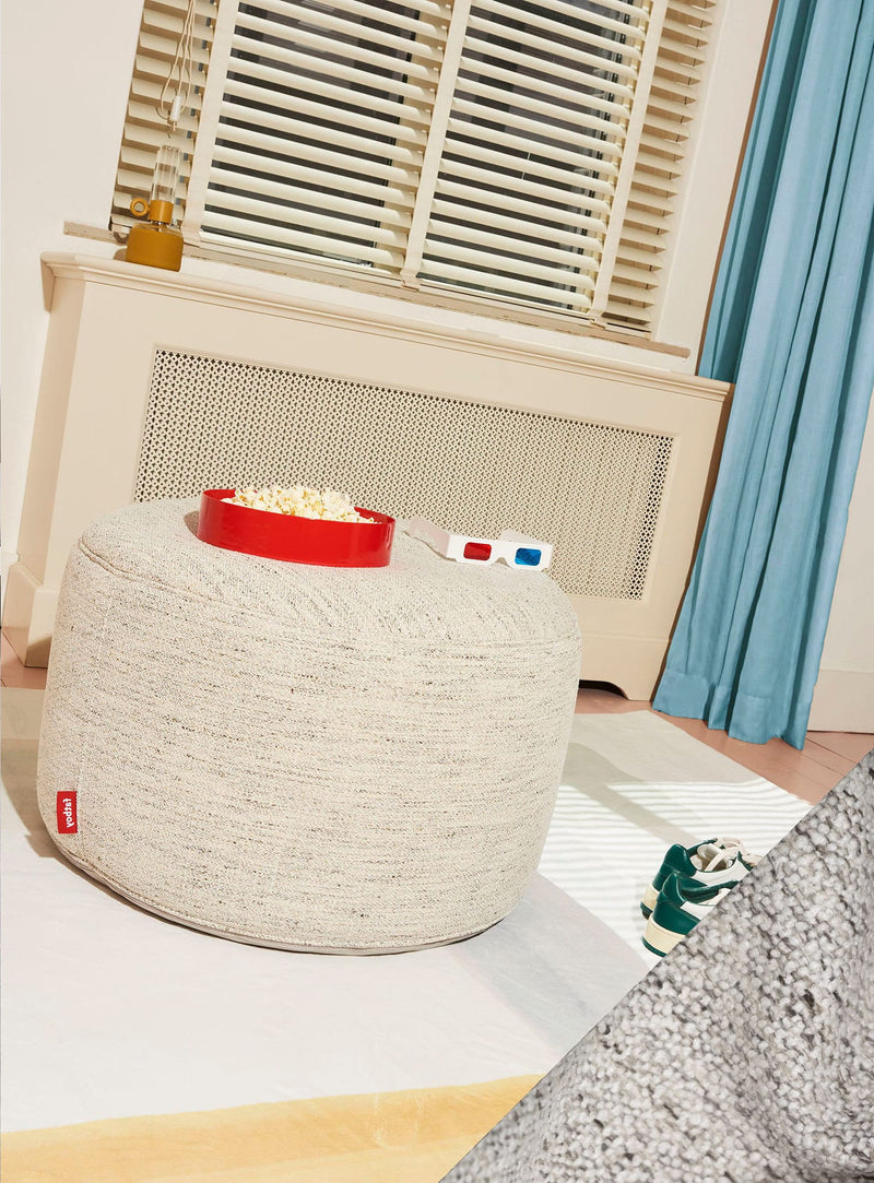 Le Fatboy Point Large Mingle est un pouf surdimensionné au design chic et résistant, idéal comme repose-pieds ou assise d’appoint dans les foyers canadiens.