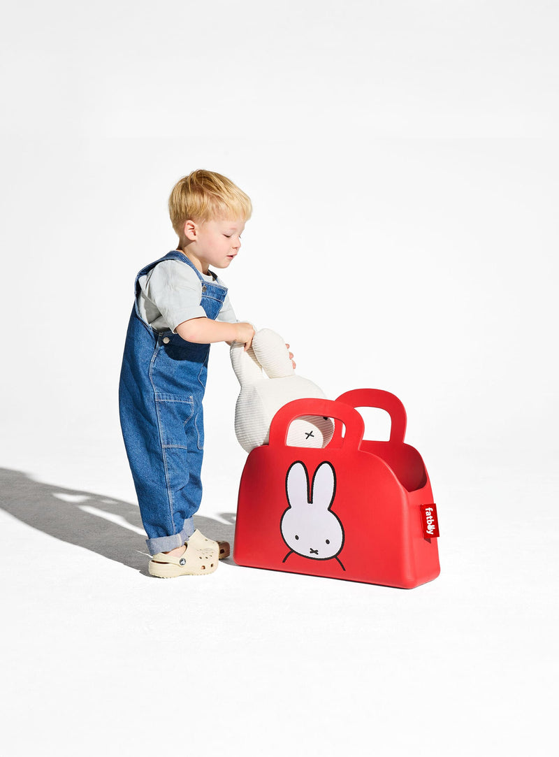Le Sjopper-Kees x Miffy allie design amusant et rangement pratique dans un sac durable et facile à nettoyer.