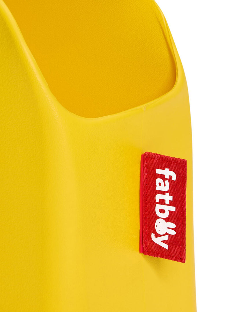 Matière EVA légère qui garde sa forme, avec une finition jaune éclatant et le visage graphique de Miffy.