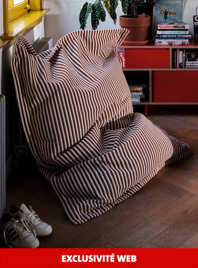 Le pouf Slim Terry de Fatboy apporte un confort digne d'un spa à votre intérieur grâce à son tissu éponge ultra-doux, idéal pour se détendre confortablement à l'intérieur.