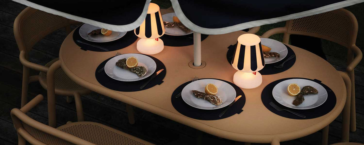 Ces napperons de table en silicone sont disponibles dans de nombreuses couleurs assorties à la collection Toní.