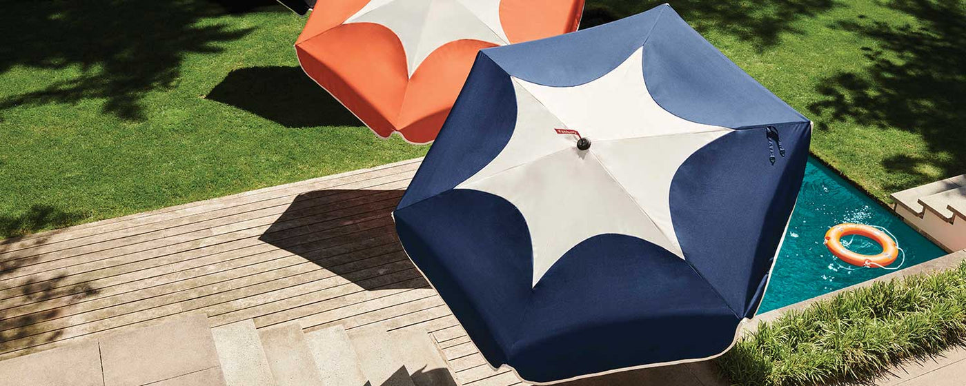 Comment apporter cette sensation de Riviera dans votre jardin ? Avec Sunshady ! Ce parasol vous apporte de l'ombre - avec style.